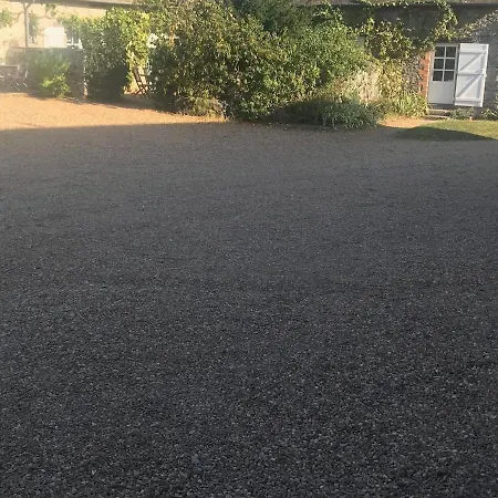 Charmantes D'hotes Avec Piscine Et Coin Cuisine Pres De L'abbaye De - Fr-1-410-404 ベッド・アンド・ブレックファスト