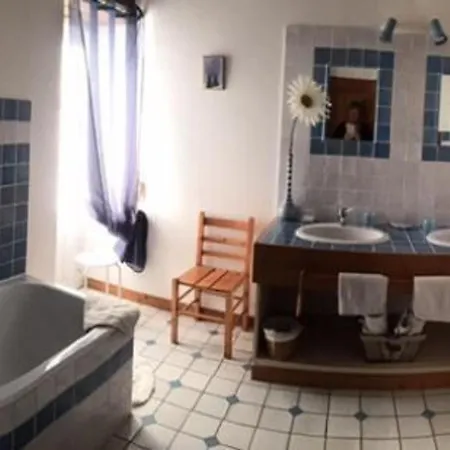 Charmantes D'hotes Avec Piscine Et Coin Cuisine Pres De L'abbaye De - Fr-1-410-404 *