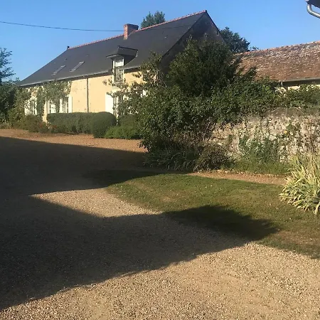 Charmantes D'hotes Avec Piscine Et Coin Cuisine Pres De L'abbaye De - Fr-1-410-404 Bed & Breakfast Solesmes (Sarthe)