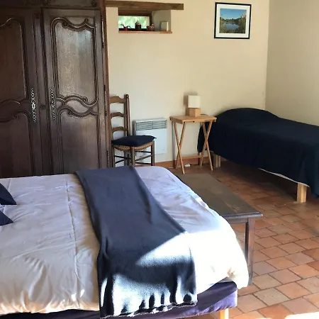 Charmantes D'hotes Avec Piscine Et Coin Cuisine Pres De L'abbaye De