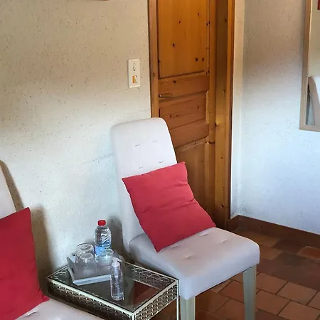 Charmantes D'hotes Avec Piscine Et Coin Cuisine Pres De L'abbaye De - Fr-1-410-404